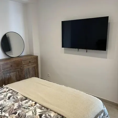 Escale Bleue Azur Apartment *